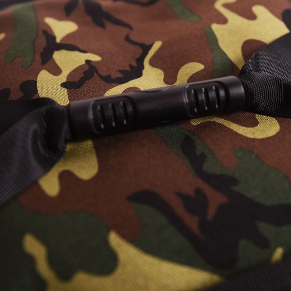 Camo Thermal Delivery Bags for Food Close Up View of Handle
